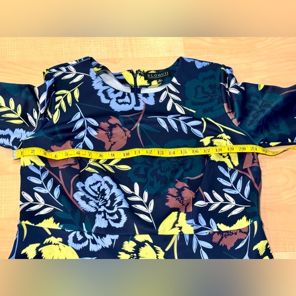 Eloquii dress with bell sleeves, size 16 - Picture 6 of 8